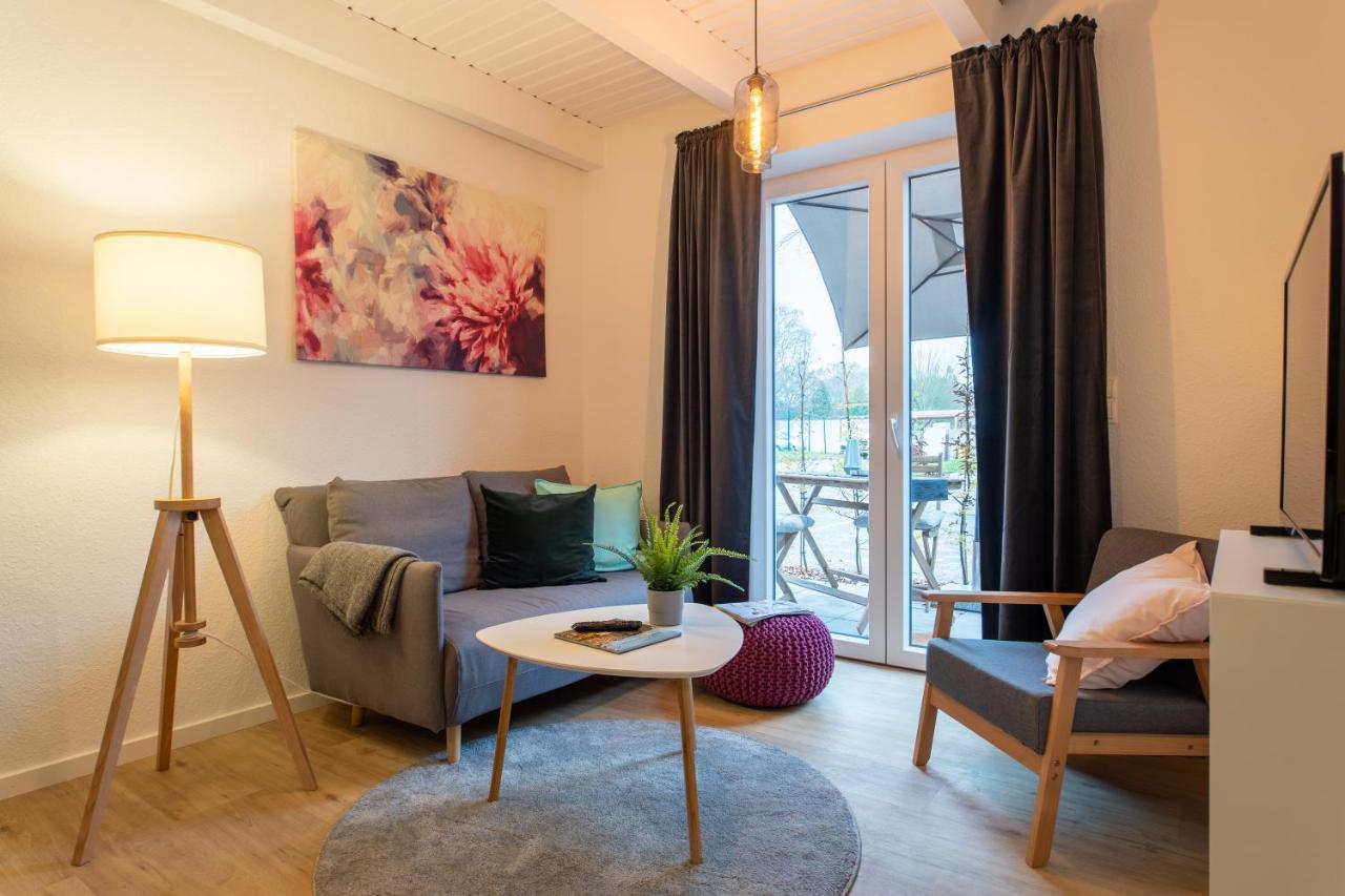 Weberhof Ferienapartments In Rostrup Am Westufer Des Zwischenahner Meers Бад Цвишенан Екстериор снимка