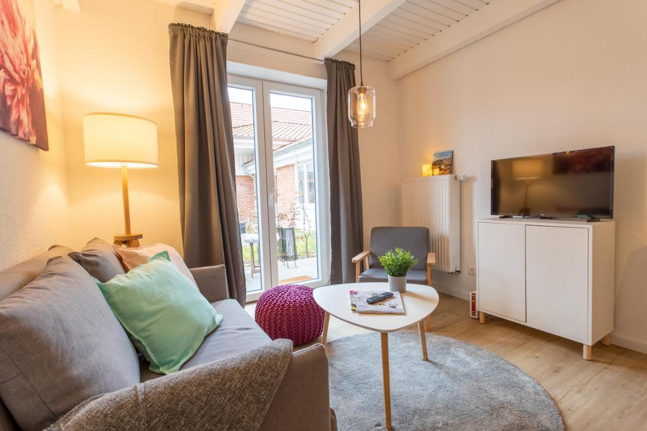 Weberhof Ferienapartments In Rostrup Am Westufer Des Zwischenahner Meers Бад Цвишенан Екстериор снимка