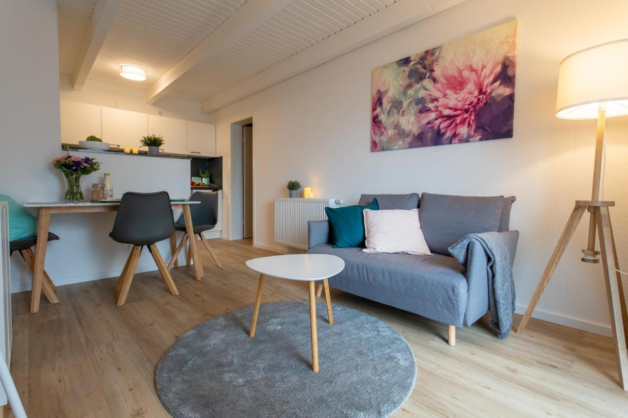 Weberhof Ferienapartments In Rostrup Am Westufer Des Zwischenahner Meers Бад Цвишенан Екстериор снимка