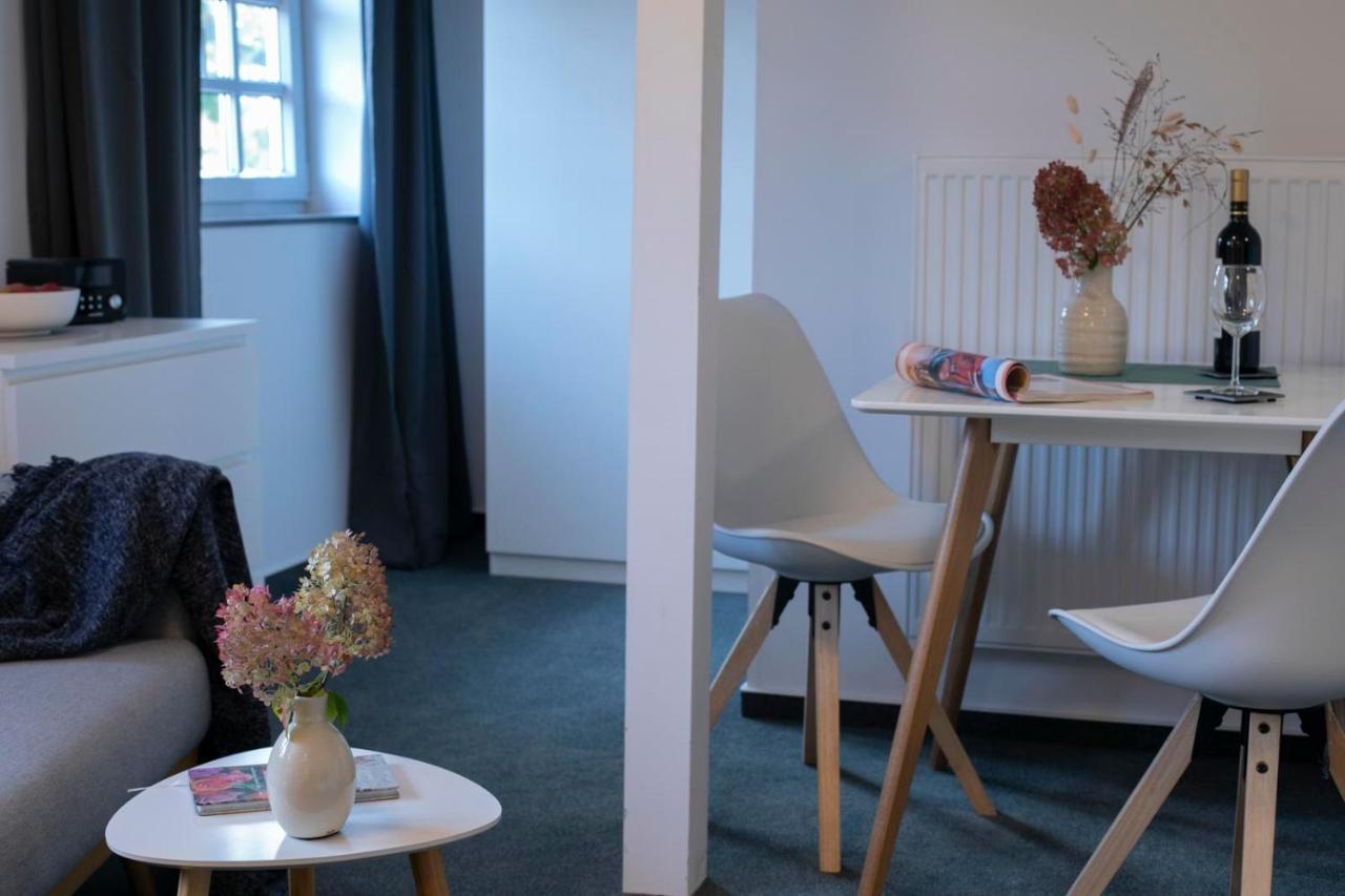 Weberhof Ferienapartments In Rostrup Am Westufer Des Zwischenahner Meers Бад Цвишенан Екстериор снимка