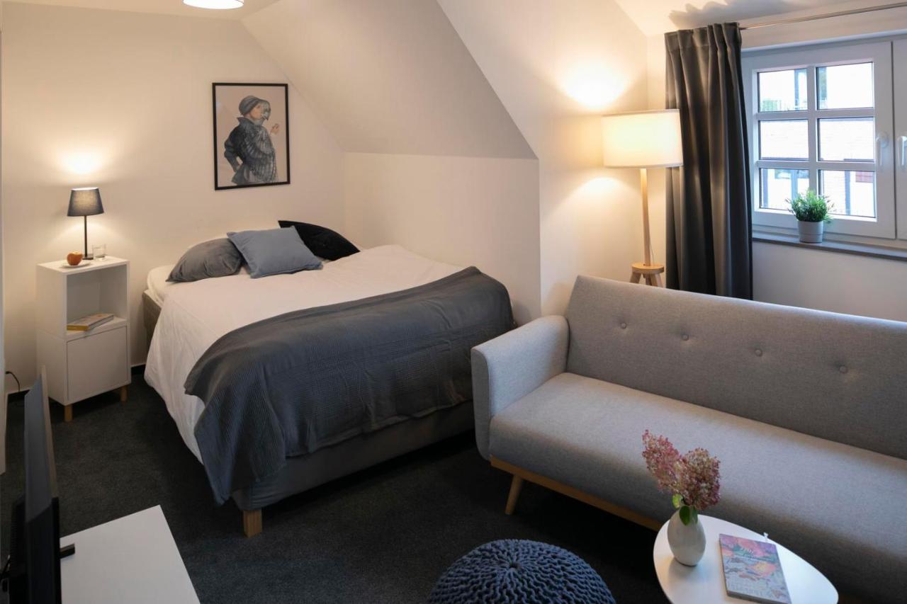 Weberhof Ferienapartments In Rostrup Am Westufer Des Zwischenahner Meers Бад Цвишенан Екстериор снимка