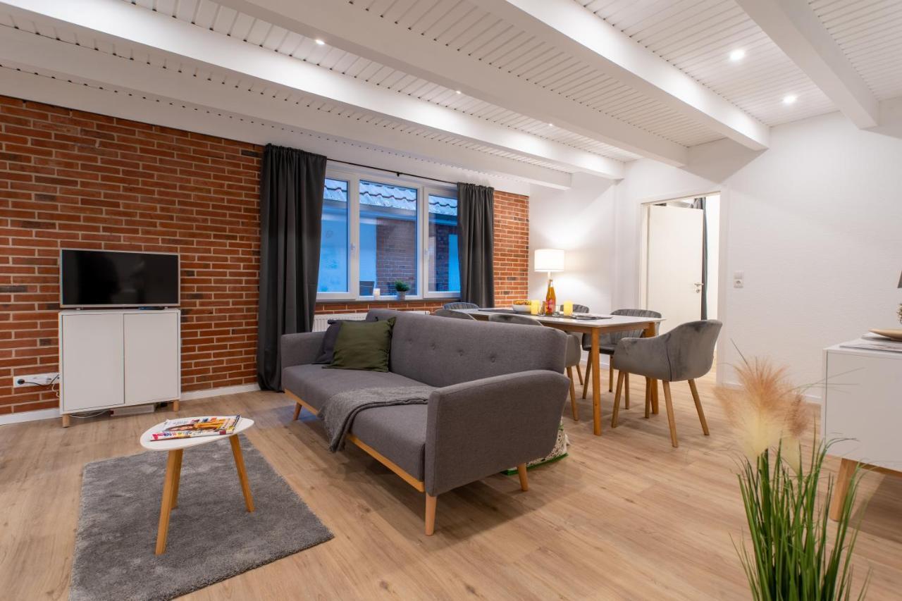 Weberhof Ferienapartments In Rostrup Am Westufer Des Zwischenahner Meers Бад Цвишенан Екстериор снимка