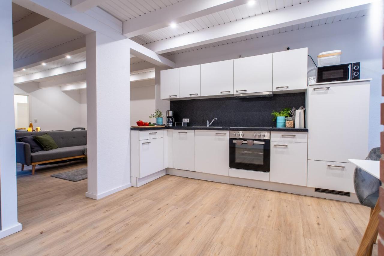 Weberhof Ferienapartments In Rostrup Am Westufer Des Zwischenahner Meers Бад Цвишенан Екстериор снимка